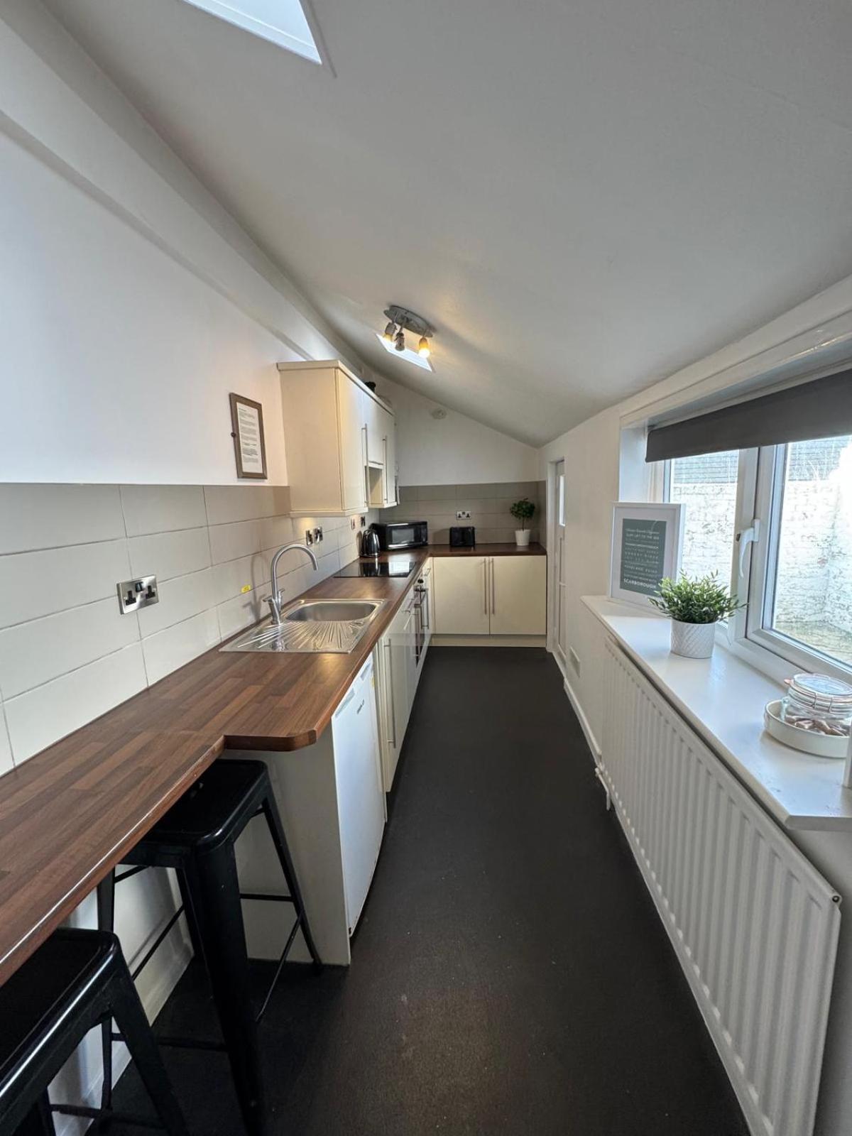 45 The Square Apartments, Appartement *